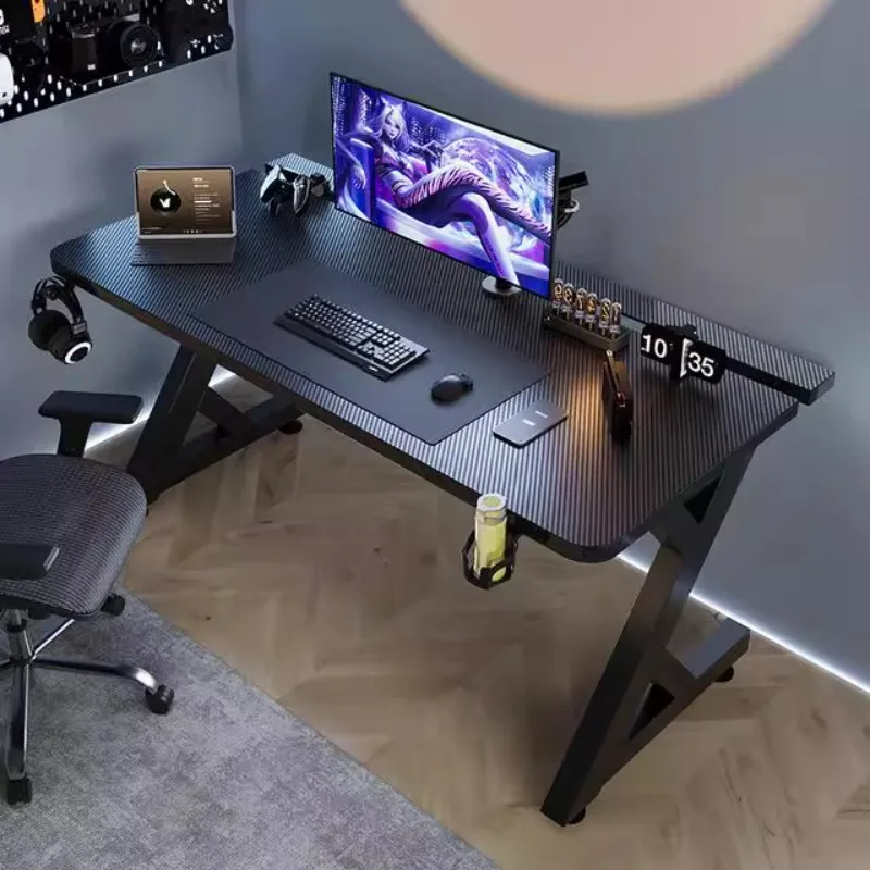 Desk Setup Designer - Q Minimalist Siyah Bilgisayar Masaları Tasarımı