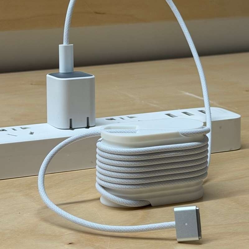 Desk Setup Mac - Taşınabilir Kablo Sarıcı Kablo Depolama Düzenleyici