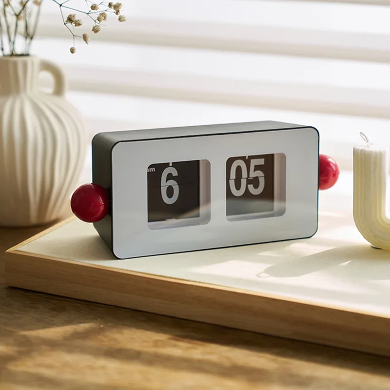 Desk Setup Gadgets - Otomatik Sayfa Çevirme Özellikli Saat, Yaratıcı